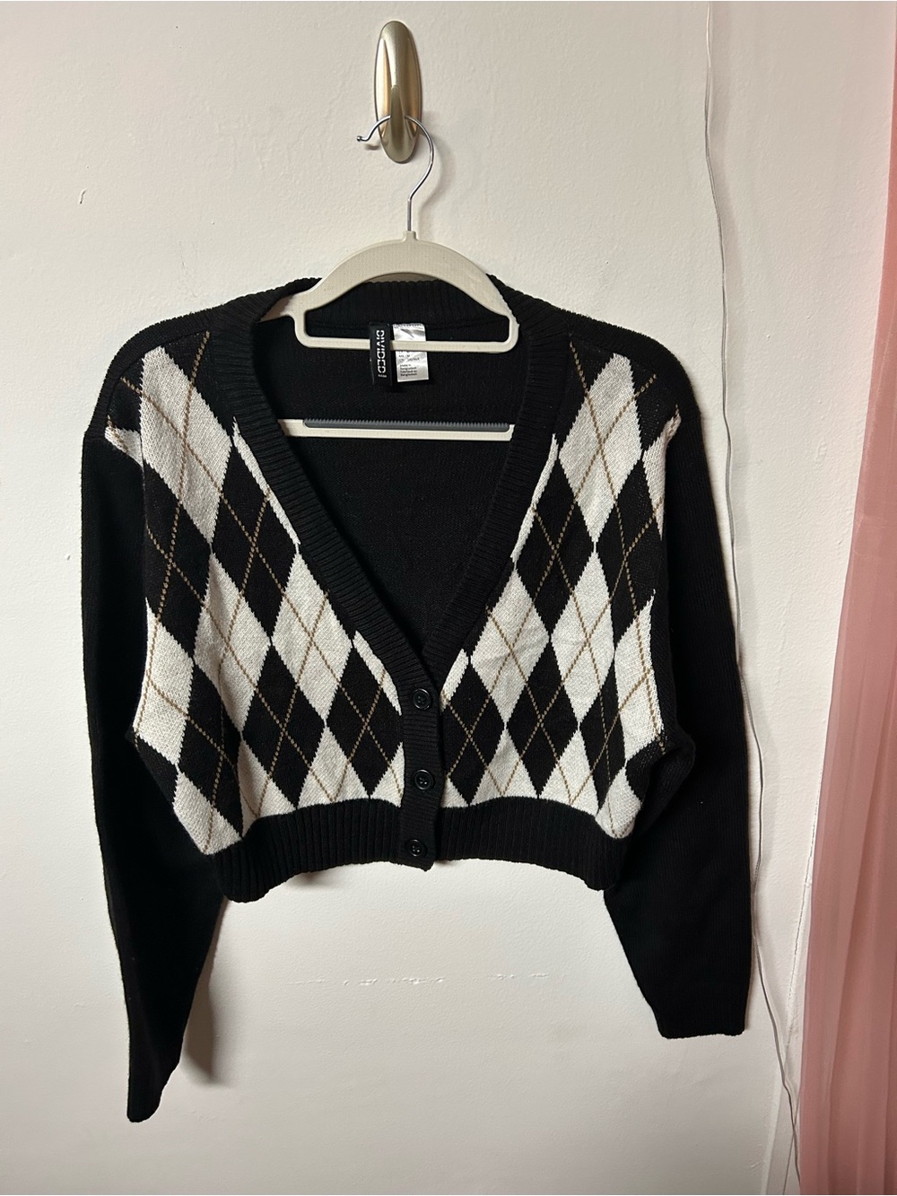 Divided Black White Argyle Cropped V-Neck Cardigan